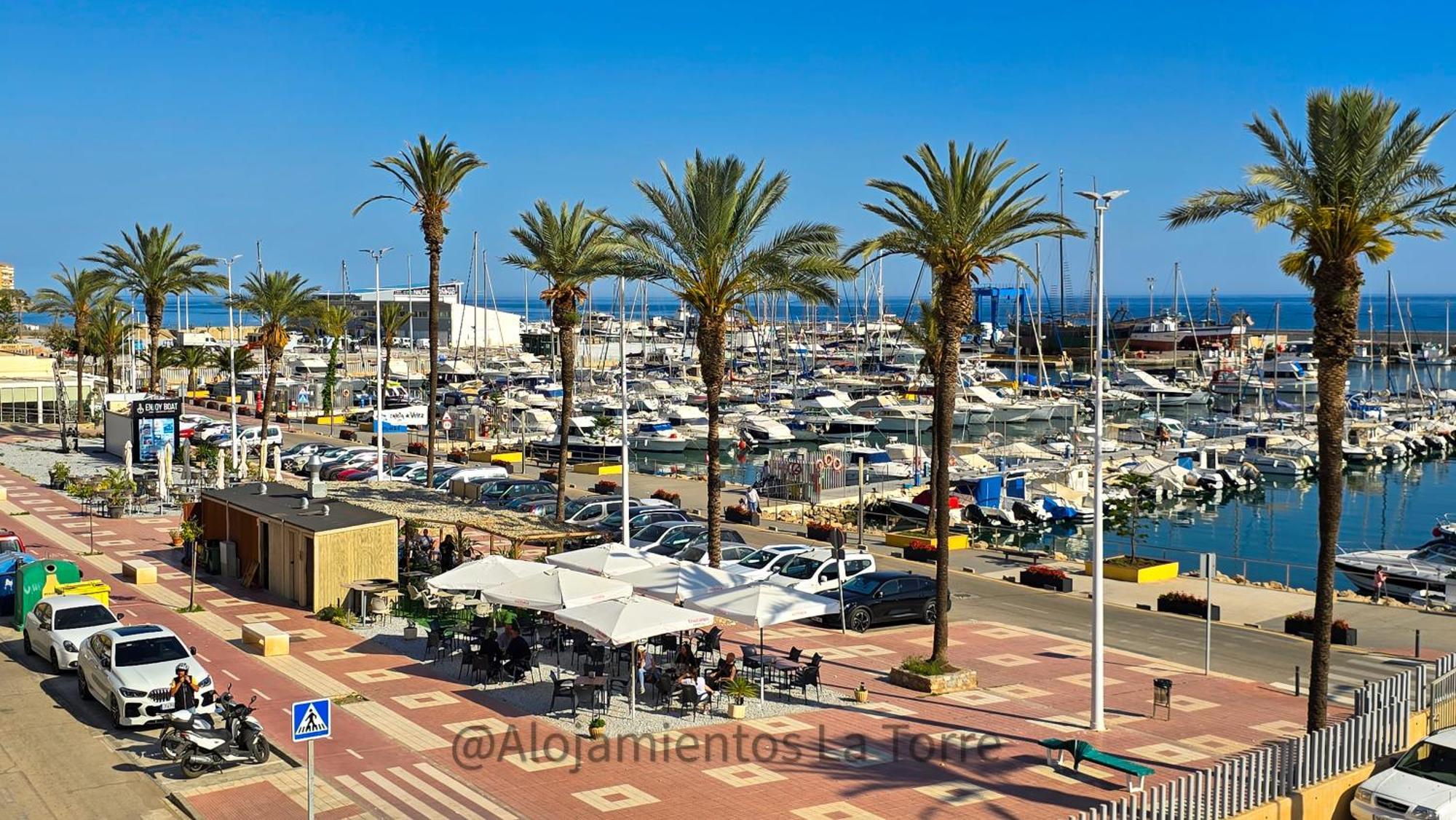 Puerto Caleta Dream - Alojamientos La Torre Caleta De Velez Esterno foto